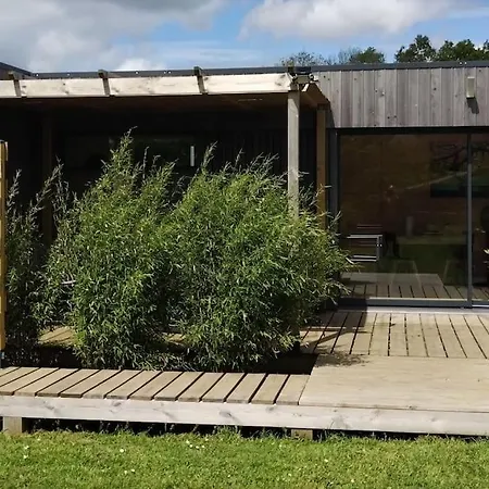 Chaleureux Avec Sauna & Jacuzzi